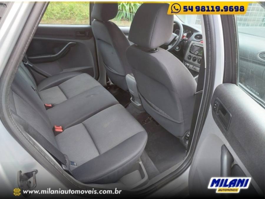 FORD - FOCUS - 2009/2009 - Prata - R$ 35.900,00
