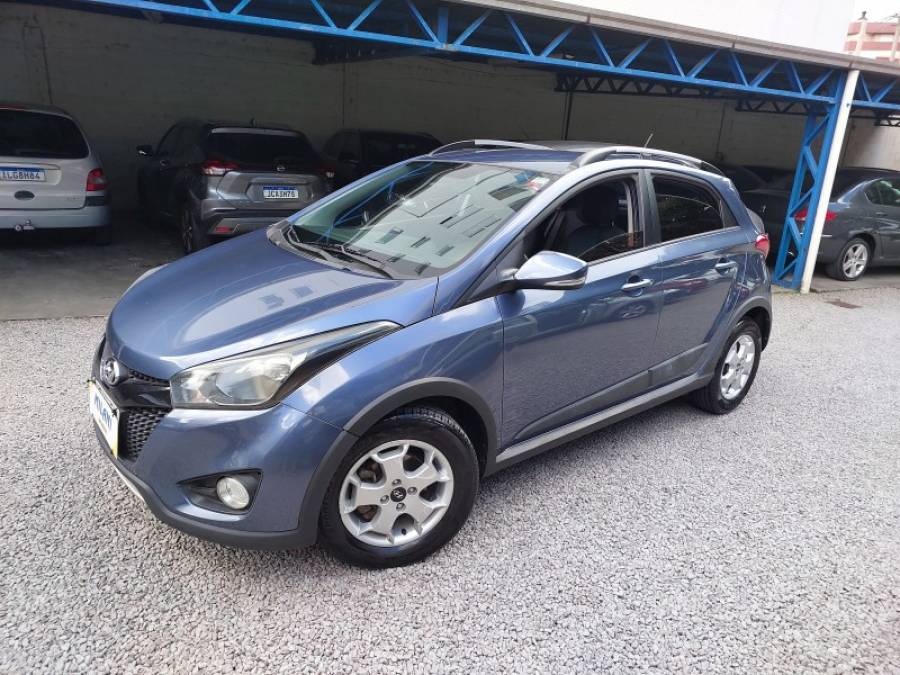 HYUNDAI - HB20X - 2015/2015 - Azul - R$ 55.900,00