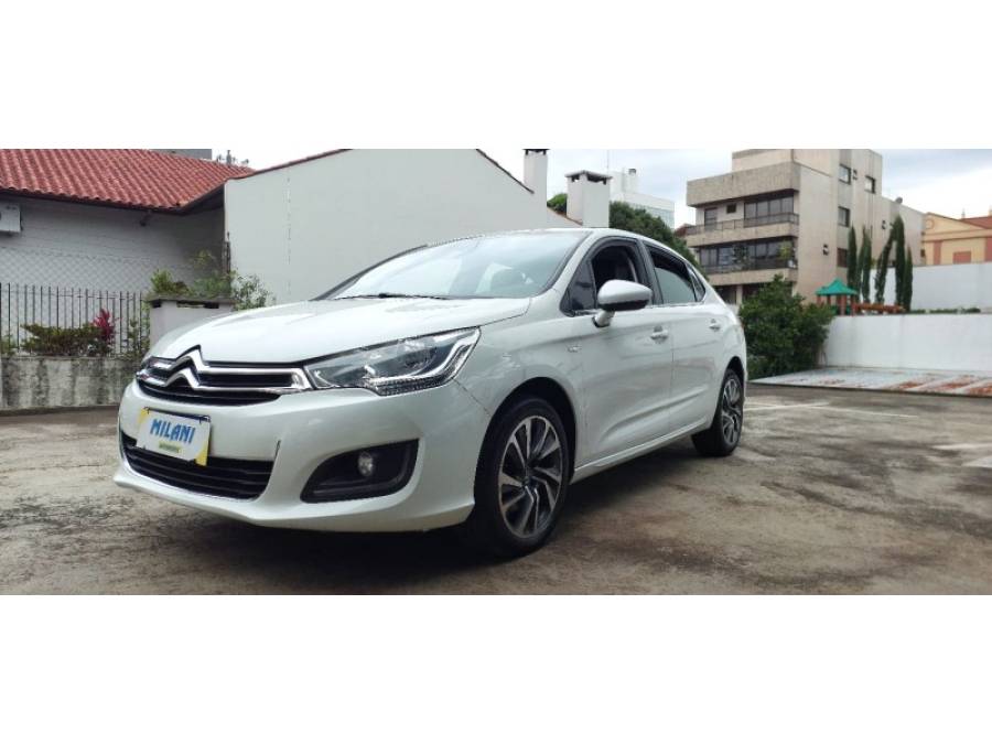 CITROËN - C4 LOUNGE - 2016/2017 - Branca - R$ 64.900,00