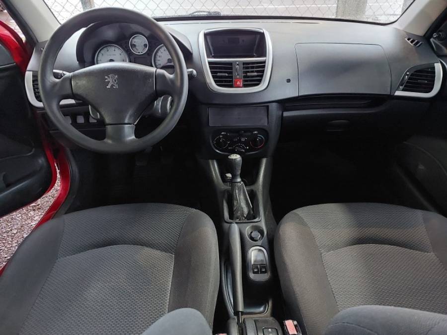 PEUGEOT - 207 - 2013/2014 - Vermelha - R$ 30.900,00