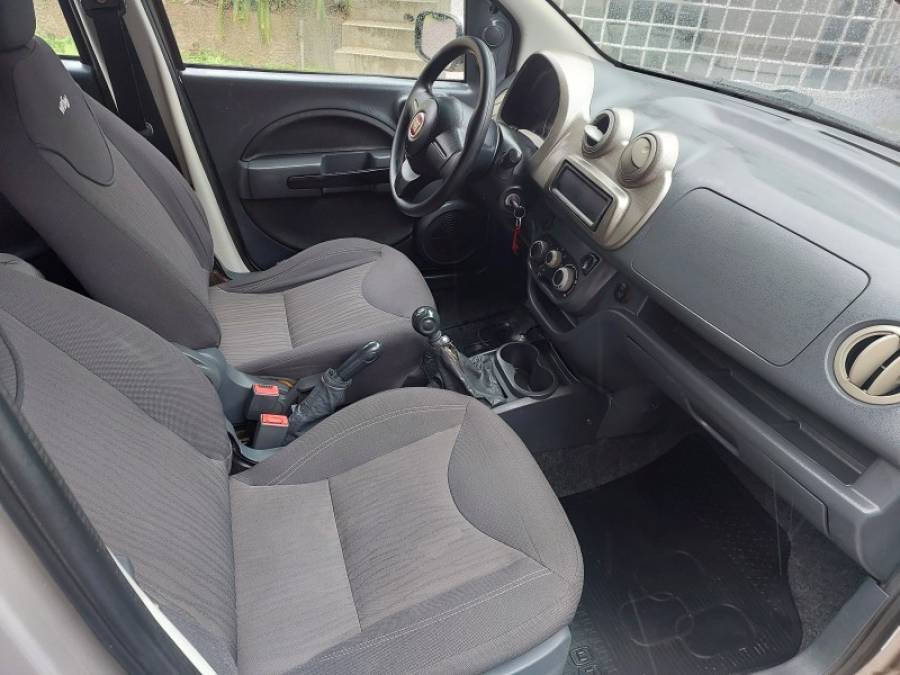 FIAT - UNO - 2012/2012 - Bege - R$ 34.500,00