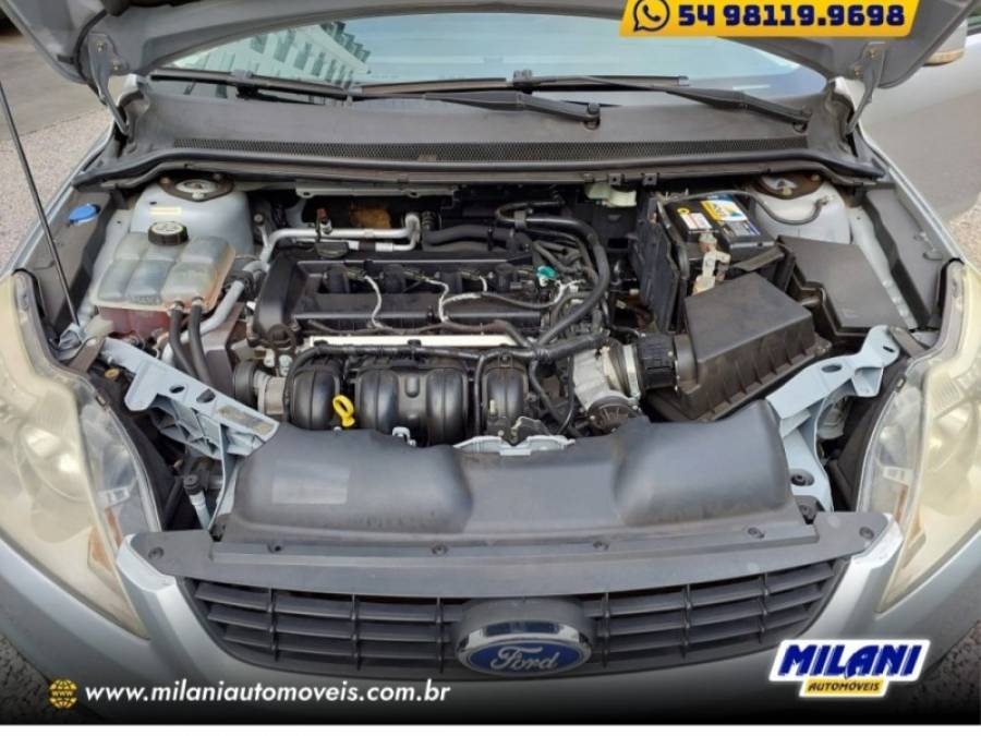 FORD - FOCUS - 2009/2009 - Prata - R$ 35.900,00