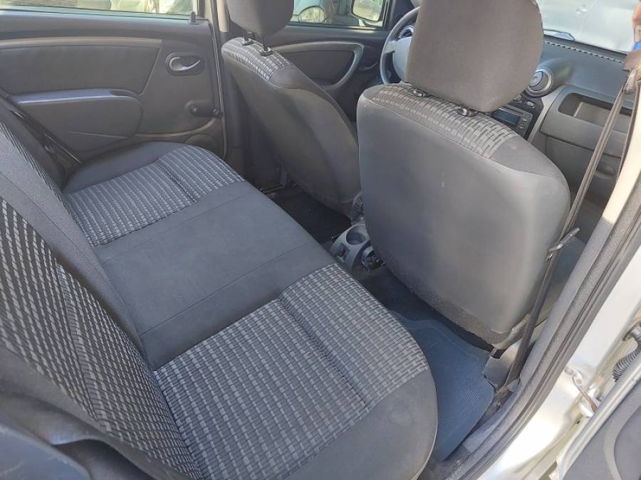 RENAULT - SANDERO - 2012/2012 - Prata - R$ 34.900,00