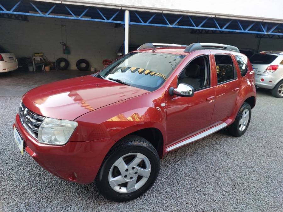 RENAULT - DUSTER - 2011/2012 - Vermelha - R$ 50.900,00