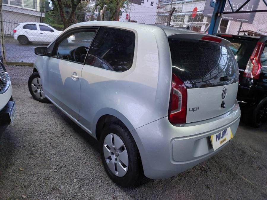 VOLKSWAGEN - UP - 2016/2017 - Prata - R$ 43.900,00