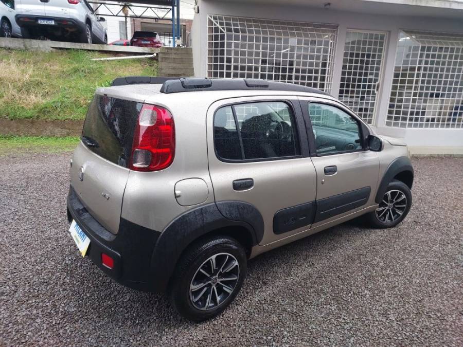 FIAT - UNO - 2012/2012 - Bege - R$ 34.500,00