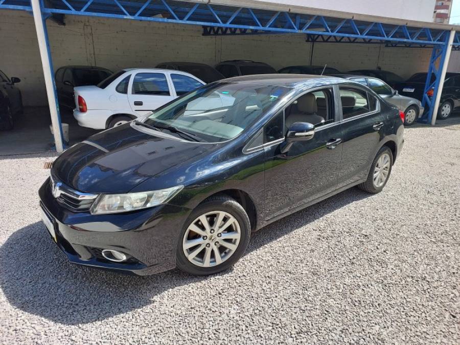 HONDA - CIVIC - 2013/2014 - Preta - R$ 74.900,00