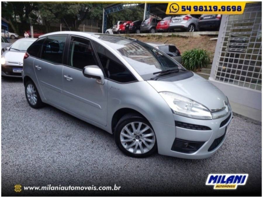 CITROËN - C4 PICASSO - 2010/2011 - Prata - R$ 31.900,00