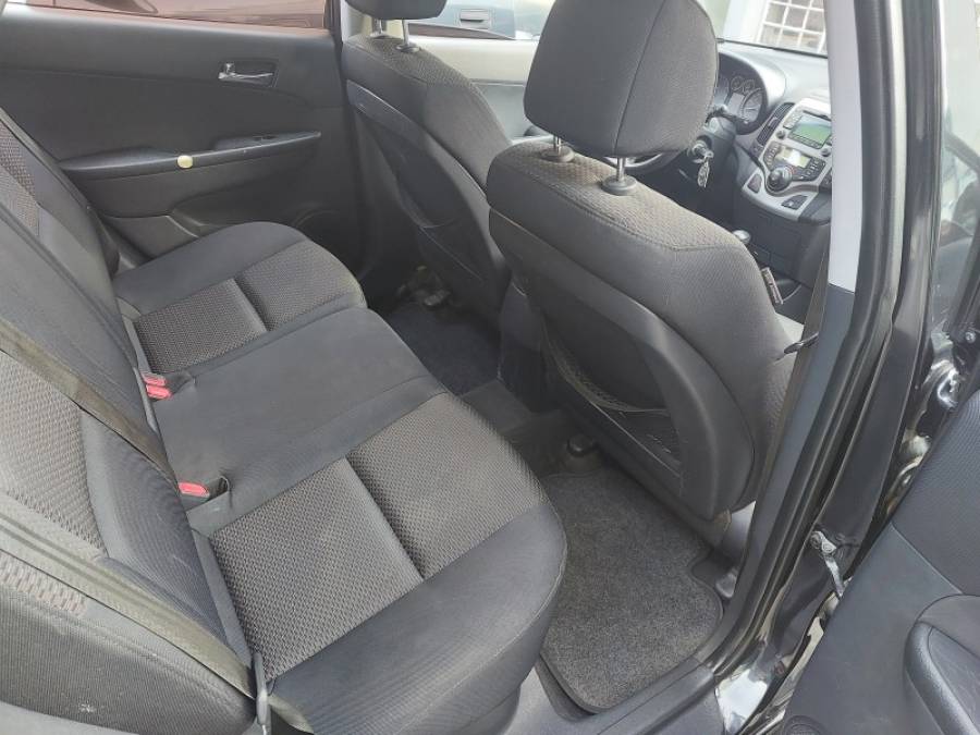 HYUNDAI - I30 - 2009/2010 - Preta - R$ 46.900,00