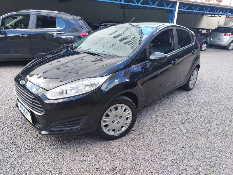 FORD - FIESTA - 2013/2014 - Preta - R$ 42.500,00