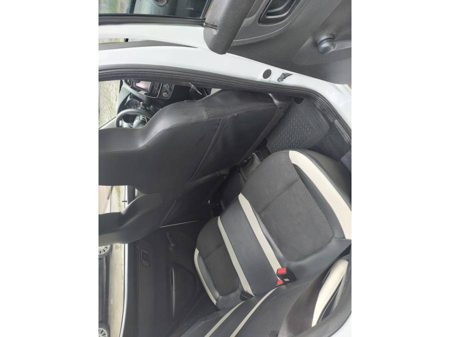 RENAULT - KWID - 2018/2019 - Branca - R$ 42.900,00