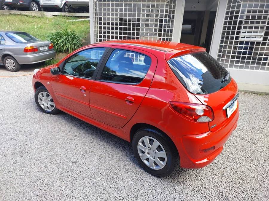 PEUGEOT - 207 - 2011/2012 - Vermelha - R$ 24.900,00