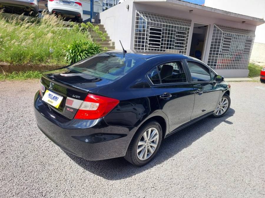 HONDA - CIVIC - 2013/2014 - Preta - R$ 74.900,00