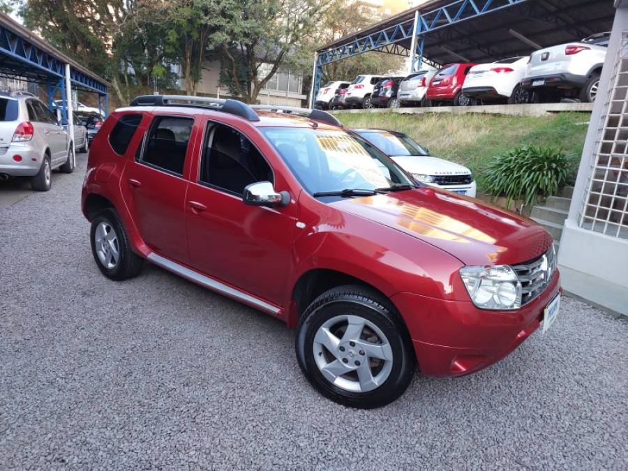RENAULT - DUSTER - 2011/2012 - Vermelha - R$ 50.900,00