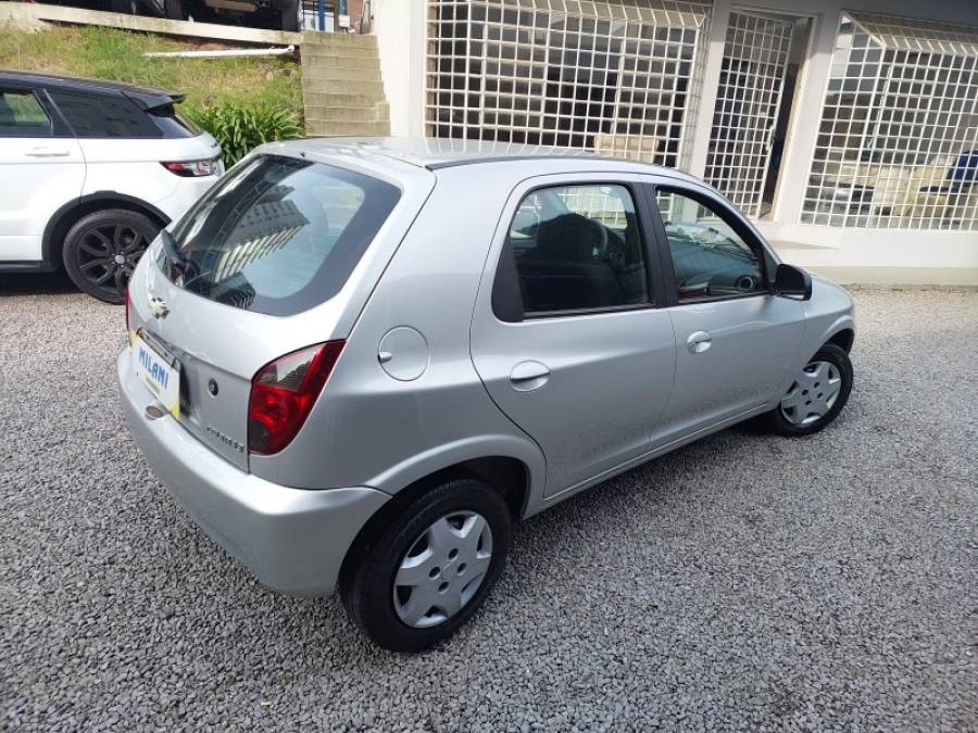 CHEVROLET - CELTA - 2013/2014 - Prata - R$ 34.900,00