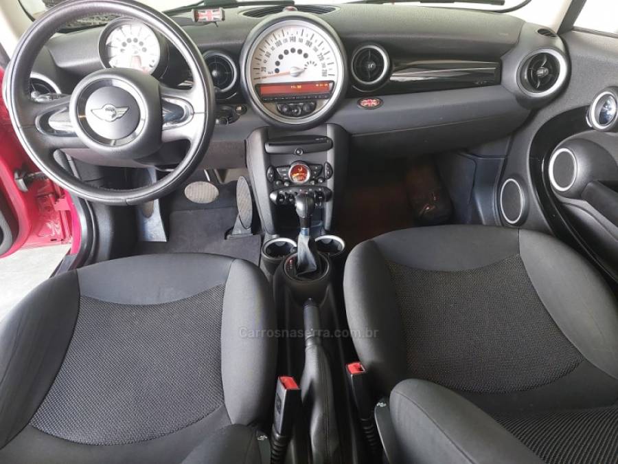 MINI - COOPER - 2011/2012 - Vermelha - R$ 70.900,00