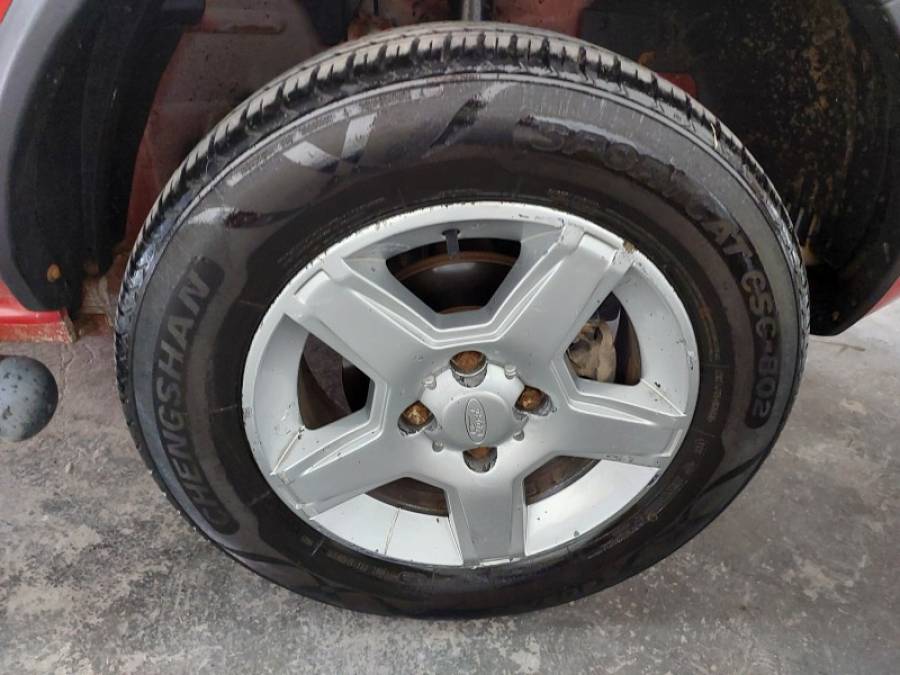 FORD - ECOSPORT - 2004/2005 - Vermelha - R$ 28.500,00
