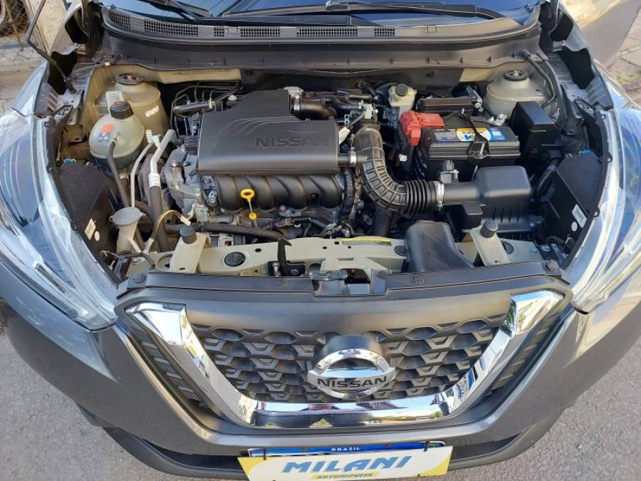 NISSAN - KICKS - 2018/2019 - Cinza - R$ 84.900,00