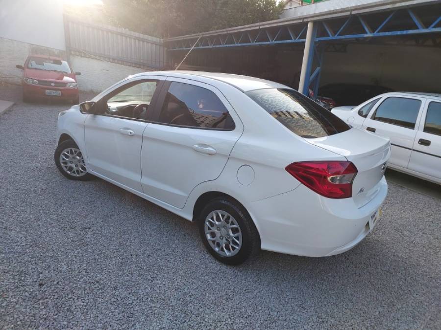 FORD - KA - 2017/2018 - Branca - R$ 45.900,00