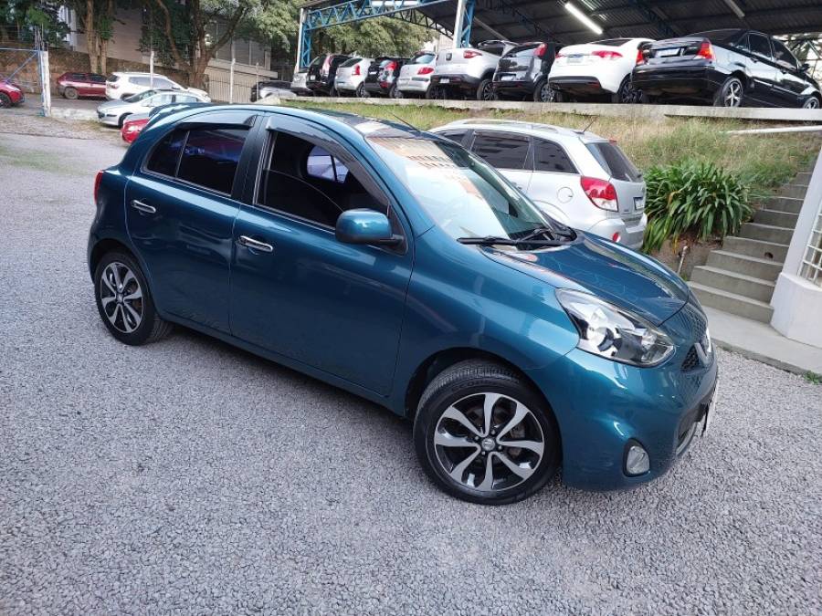 NISSAN - MARCH - 2015/2016 - Azul - R$ 47.500,00