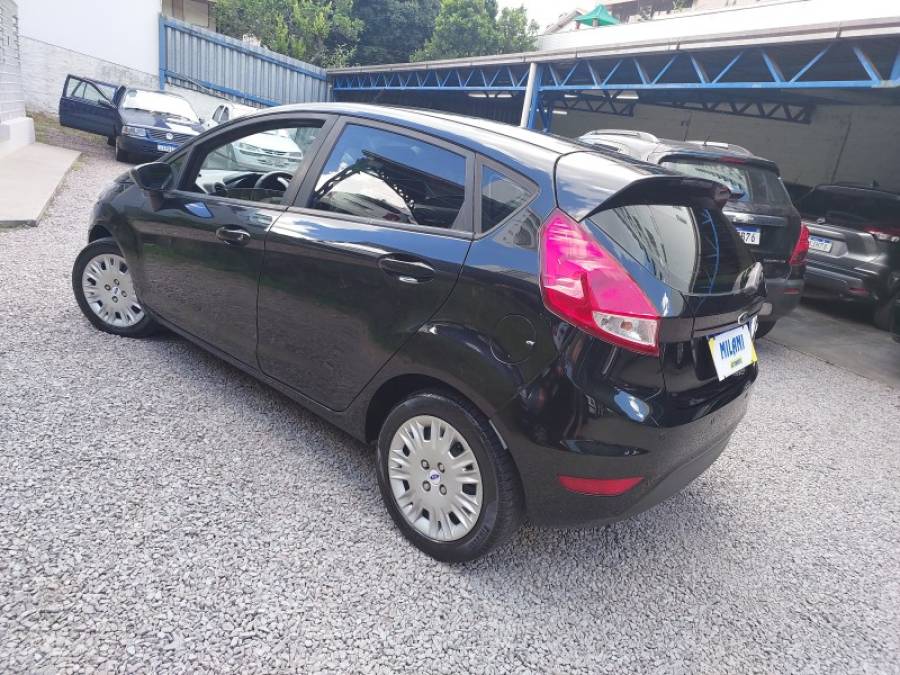 FORD - FIESTA - 2013/2014 - Preta - R$ 42.500,00