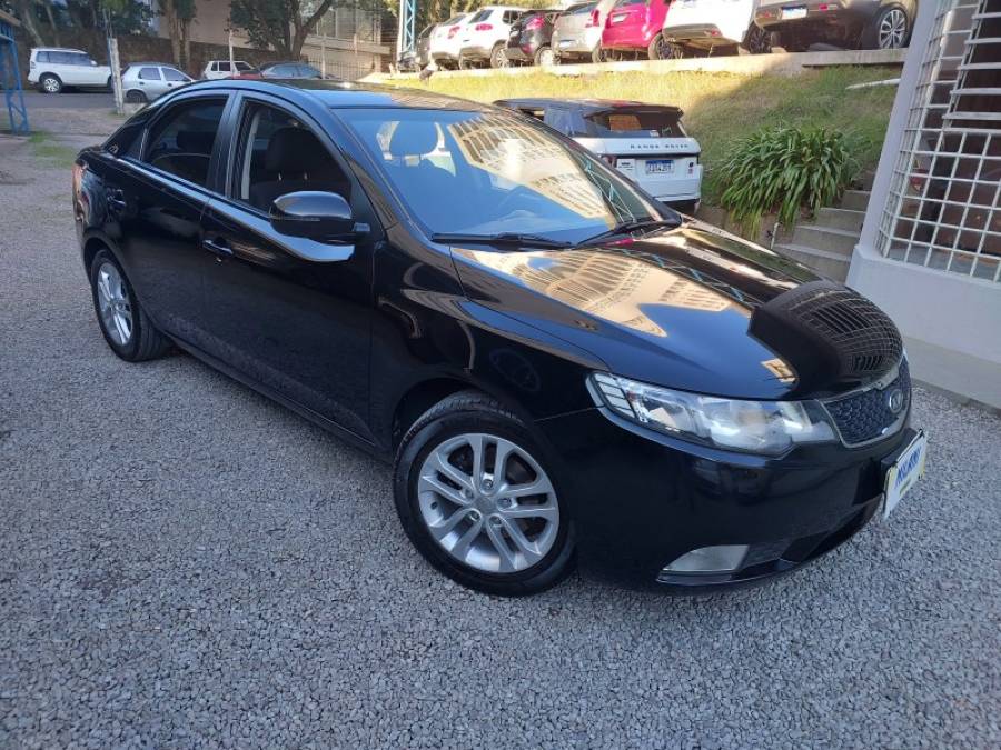 KIA MOTORS - CERATO - 2011/2012 - Preta - R$ 46.500,00