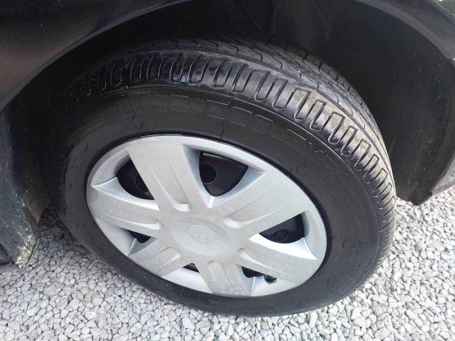 FORD - FOCUS - 2007/2008 - Preta - R$ 27.900,00