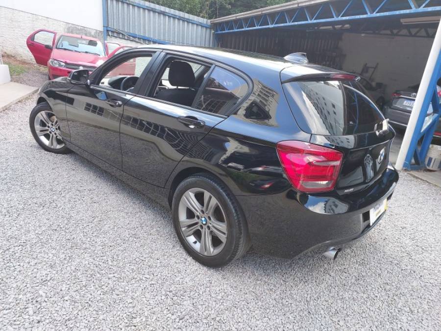 BMW - 118I - 2014/2015 - Preta - R$ 79.900,00