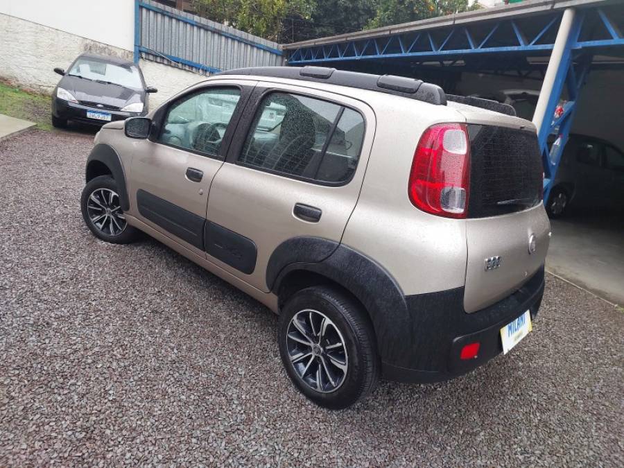 FIAT - UNO - 2012/2012 - Bege - R$ 34.500,00