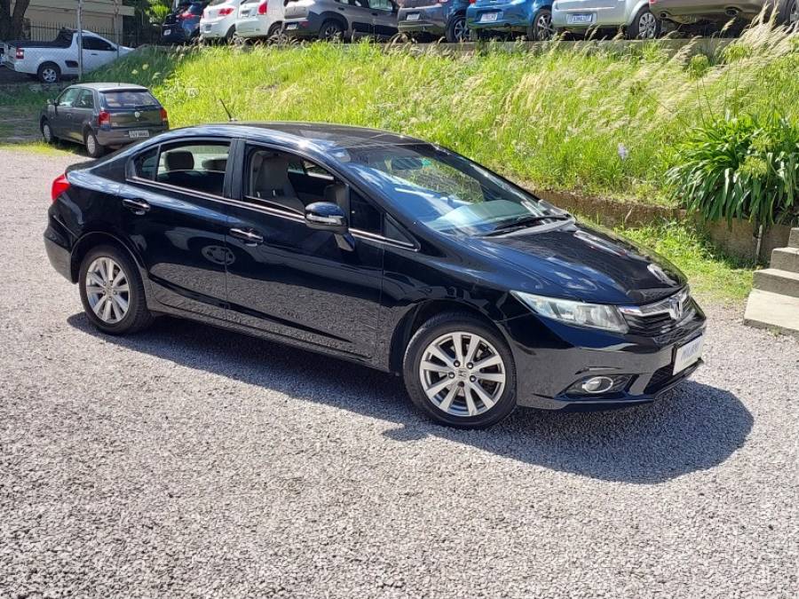 HONDA - CIVIC - 2013/2014 - Preta - R$ 74.900,00