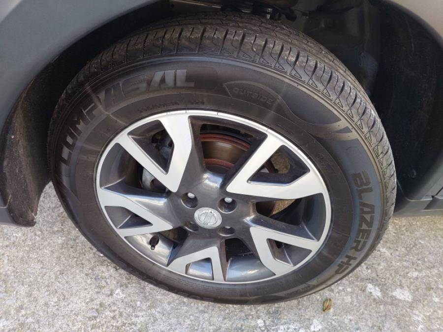 NISSAN - KICKS - 2018/2019 - Cinza - R$ 84.900,00