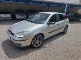 FORD - FOCUS - 2007/2008 - Prata - R$ 27.900,00