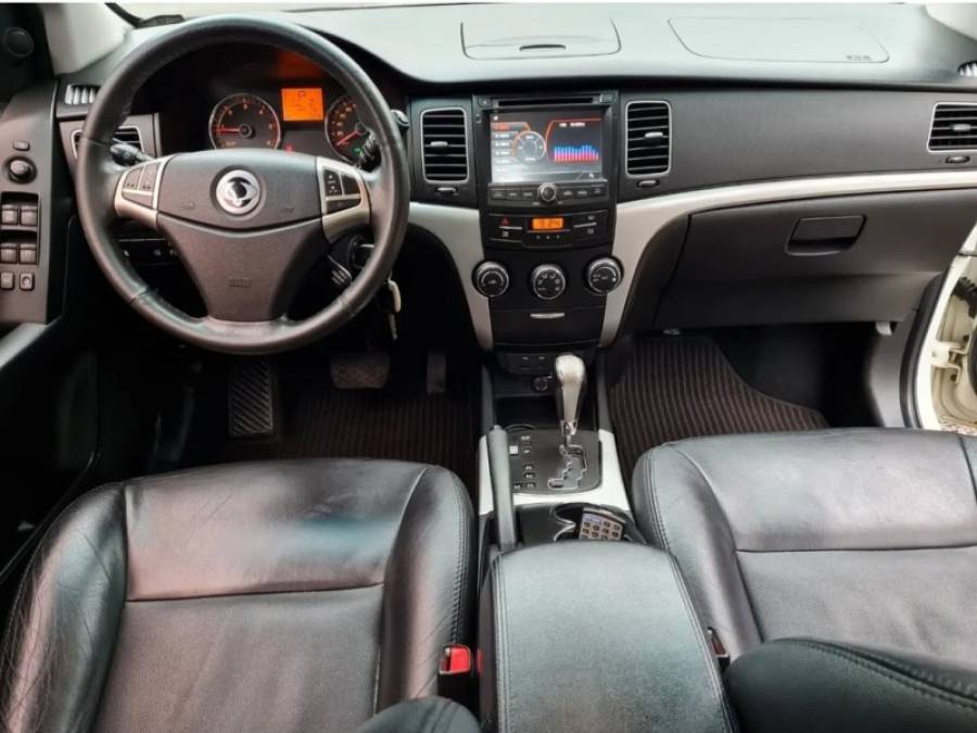 SSANGYONG - KORANDO - 2011/2012 - Branca - R$ 51.900,00