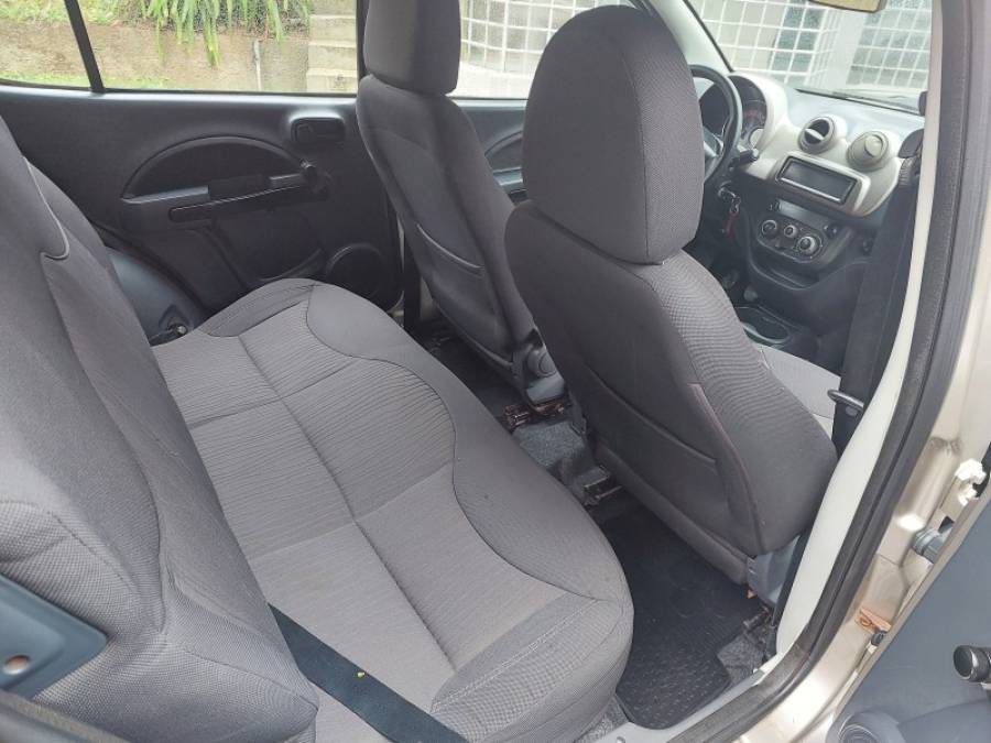 FIAT - UNO - 2012/2012 - Bege - R$ 34.500,00