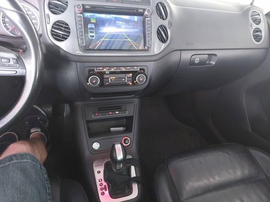 VOLKSWAGEN - TIGUAN - 2013/2014 - Branca - R$ 74.900,00