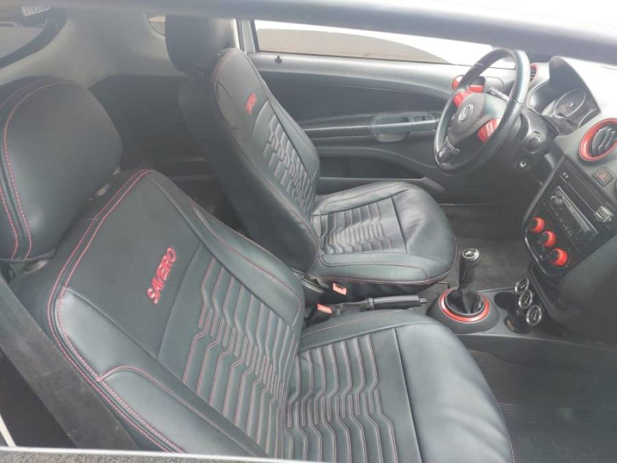 VOLKSWAGEN - SAVEIRO - 2011/2011 - Branca - R$ 44.900,00