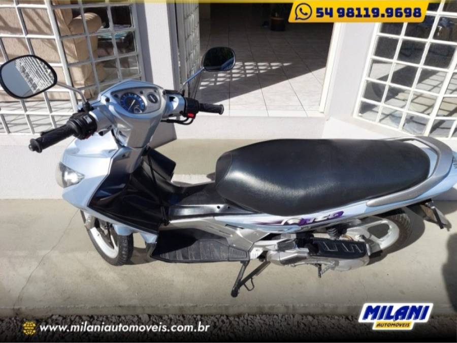 YAMAHA - NEO AT 115 - 2011/2012 - Prata - R$ 7.900,00