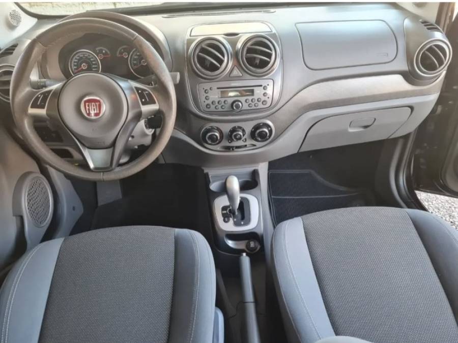 FIAT - PALIO - 2016/2016 - Preta - R$ 45.900,00