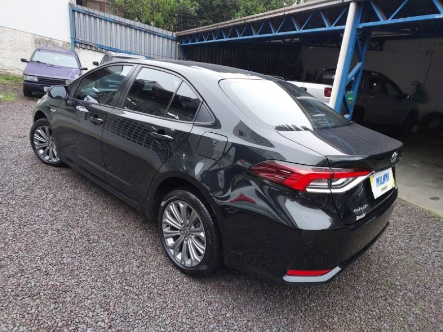 TOYOTA - COROLLA - 2020/2021 - Preta - R$ 129.900,00