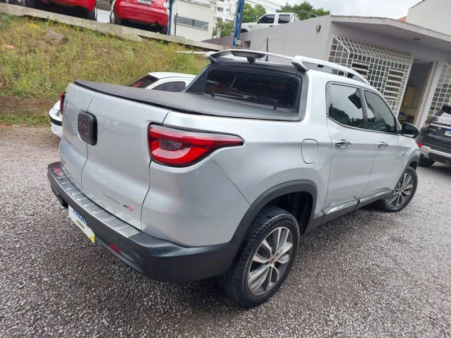 FIAT - TORO - 2018/2019 - Prata - R$ 115.900,00