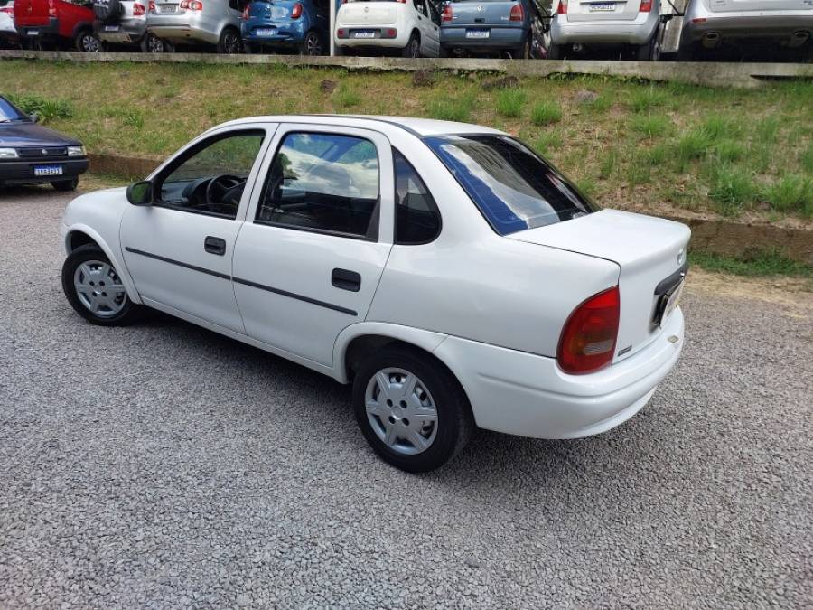 CHEVROLET - CORSA - 1998/1999 - Branca - R$ 14.500,00
