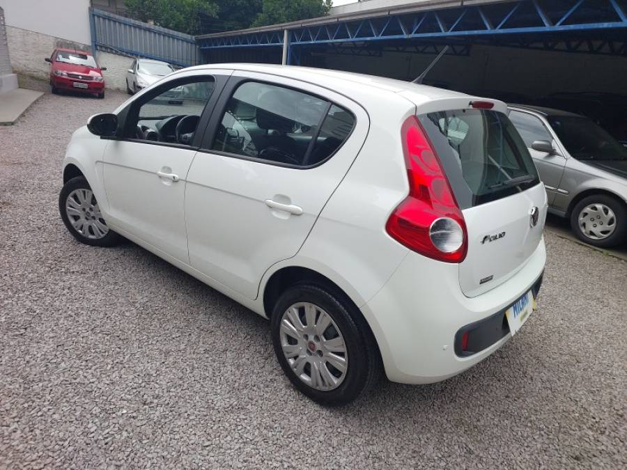 FIAT - PALIO - 2016/2017 - Branca - R$ 51.900,00