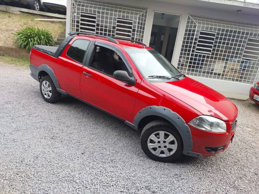 FIAT - STRADA - 2012/2012 - Vermelha - R$ 54.900,00