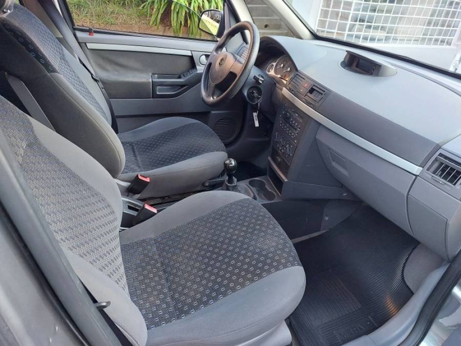 CHEVROLET - MERIVA - 2010/2011 - Cinza - R$ 32.900,00