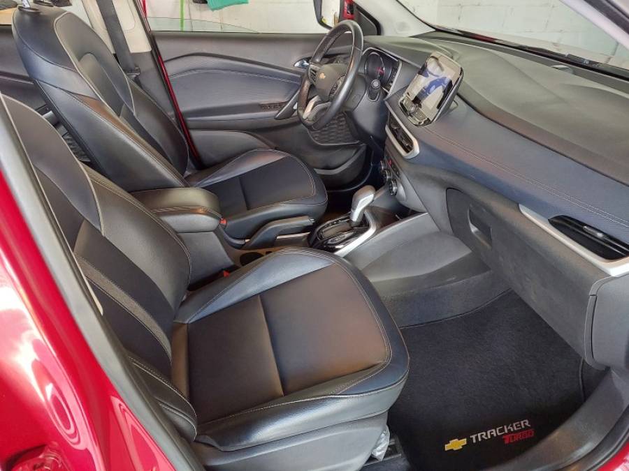CHEVROLET - TRACKER - 2022/2023 - Vermelha - R$ 116.900,00