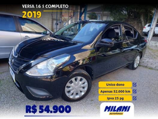 NISSAN - VERSA - 2018/2019 - Preta - R$ 54.900,00